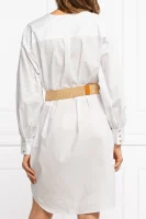 Φόρεμα με ζώνη ST TROPEZ Marciano Guess άσπρο