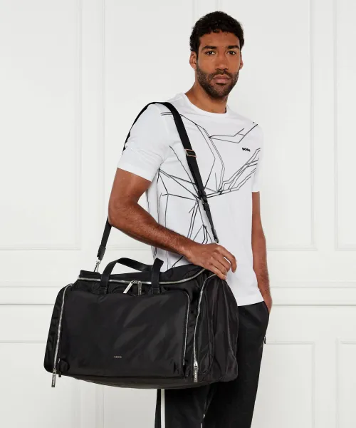Τσάντα ταξιδιού Tech Weekender Calvin Klein μαύρο