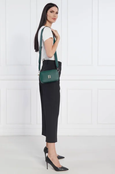 Δερμάτινα ταχυδρομική τσάντα Primula Furla πράσινο