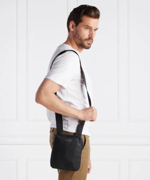 Τσάντα reporter Calvin Klein μαύρο