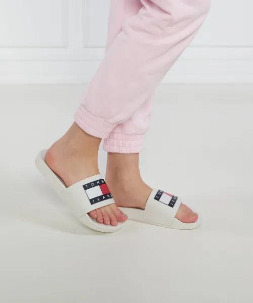 Παντόφλες TOMMY JEANS FLAG POOL SLD ESS Tommy Jeans άσπρο