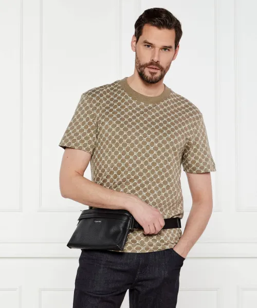 Τσάντα μέσης MUST Calvin Klein μαύρο