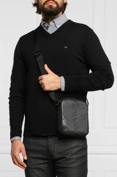 τσάντα reporter Calvin Klein μαύρο